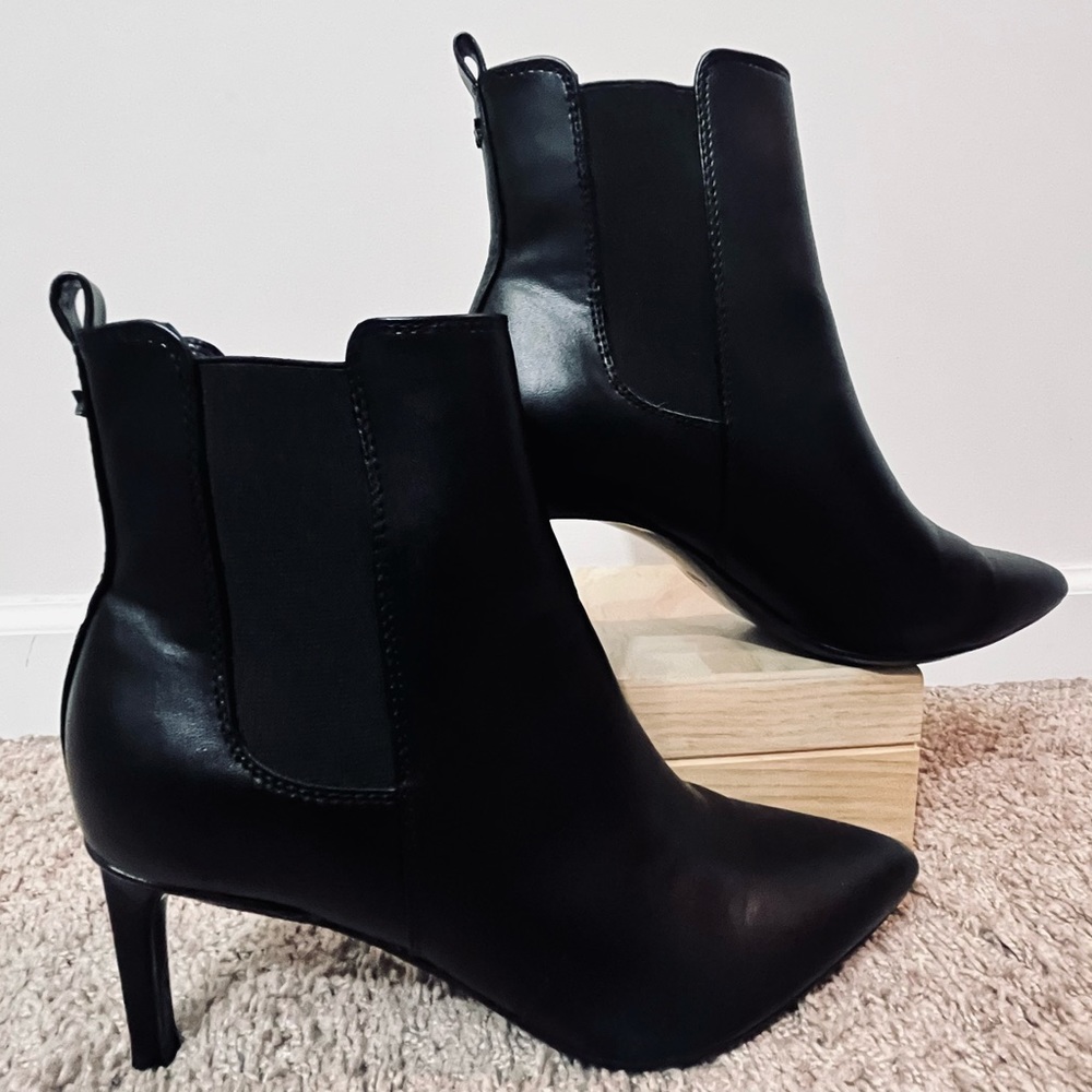 Women Shoes-Calvin Klein